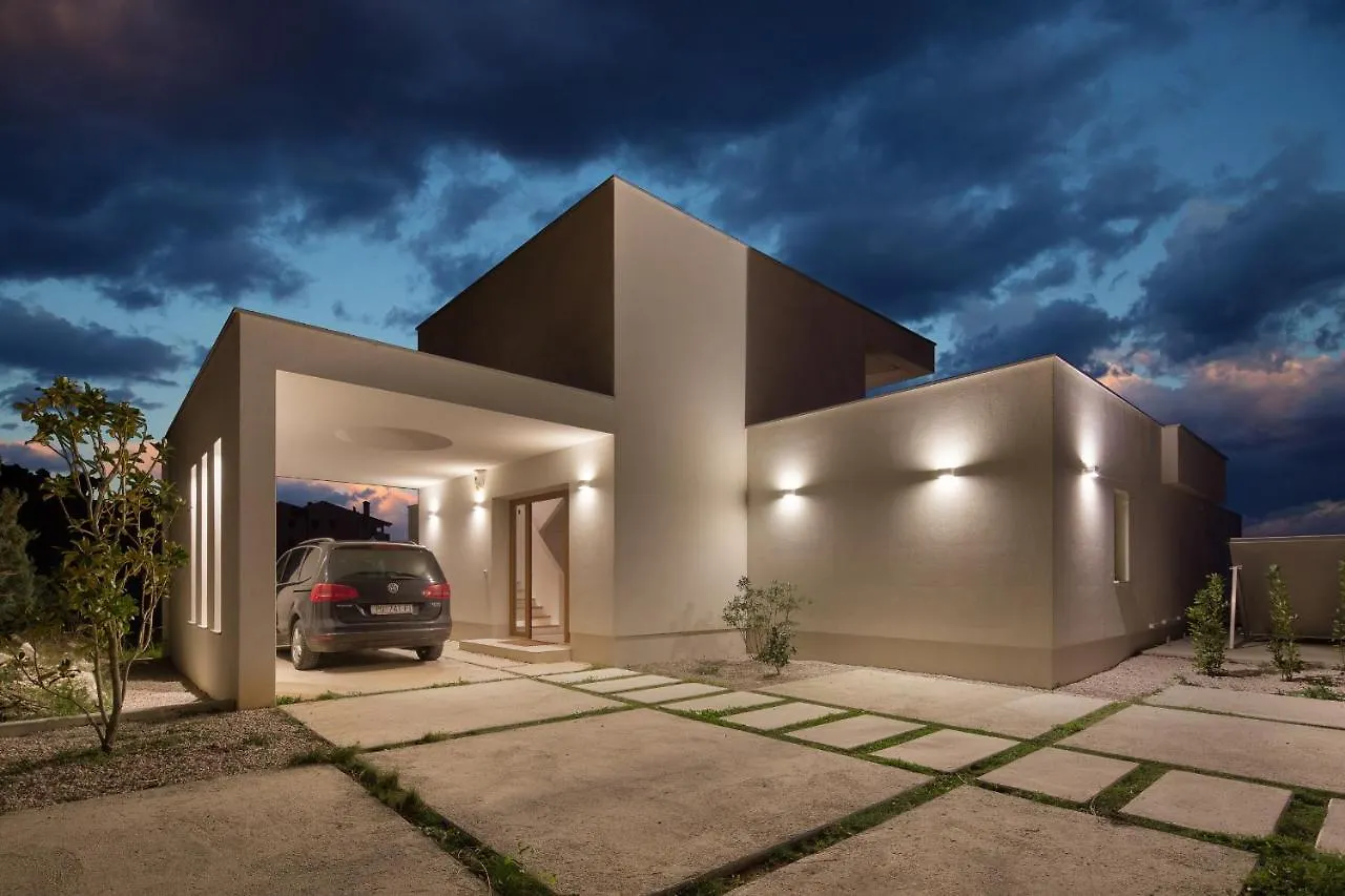 Villa Mayan Rabac 0*,